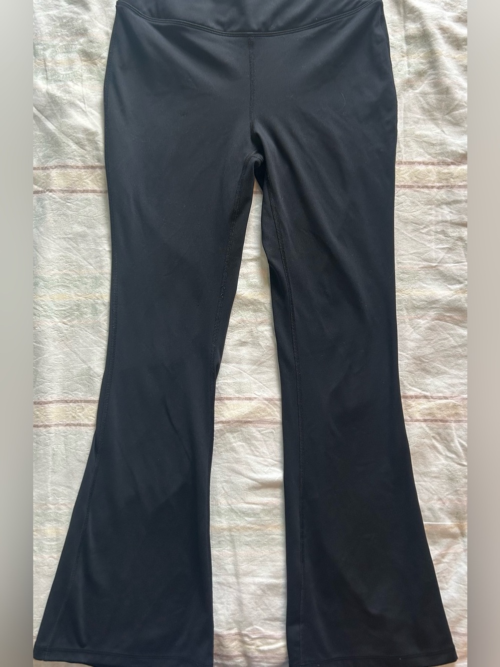 Yogalicious LUX Madison Crossover 7/8 Flare Black Yoga Pants M